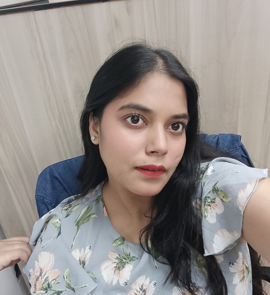 Ms. Shivangi Gahlot education counsellor